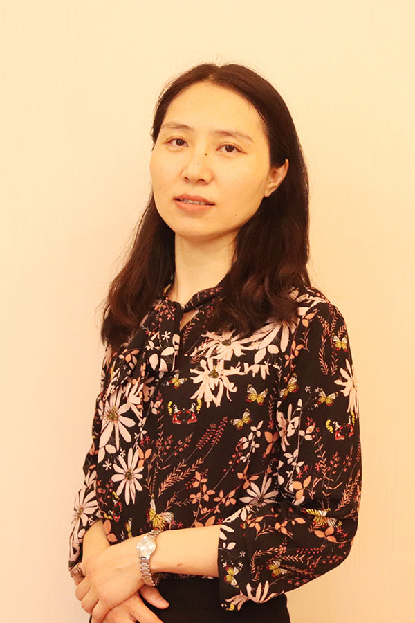 金台王晓娜 研究生学历,毕业于华南师范大学
